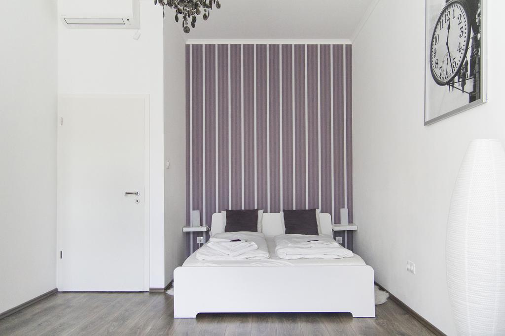Bright 2Br&Ac Apt At Astoria บูดาเปสต์ ภายนอก รูปภาพ